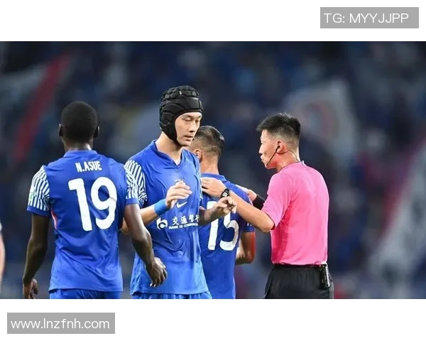 聚焦中国足球中超赛场巨星风采与球队荣耀之路